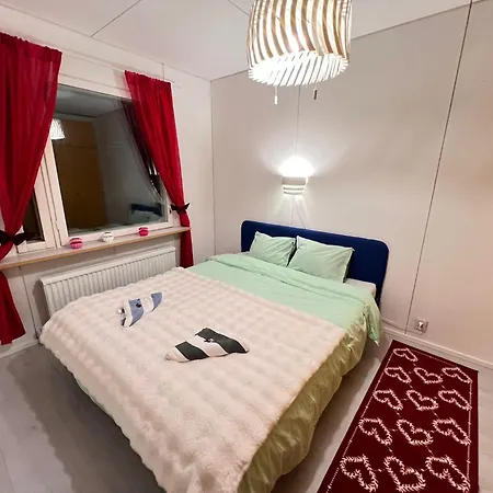 Largehouse Activities & Local Guide Semesterbostad