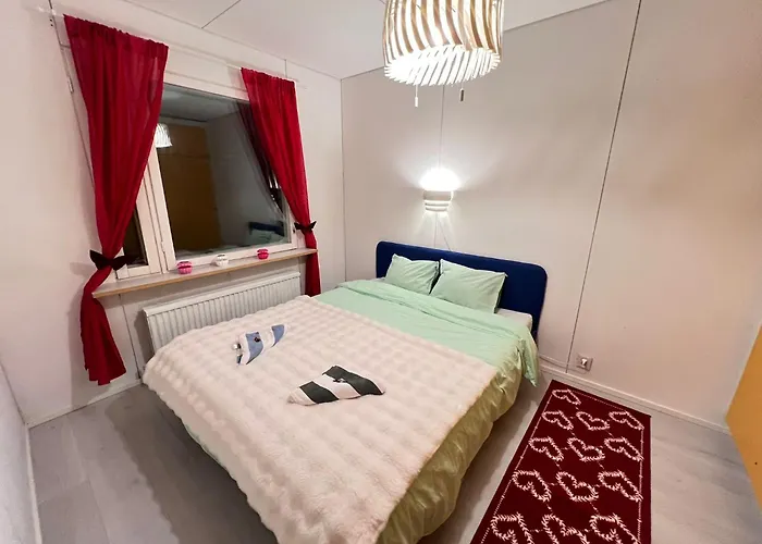 Largehouse Activities & Local Guide בית נופש