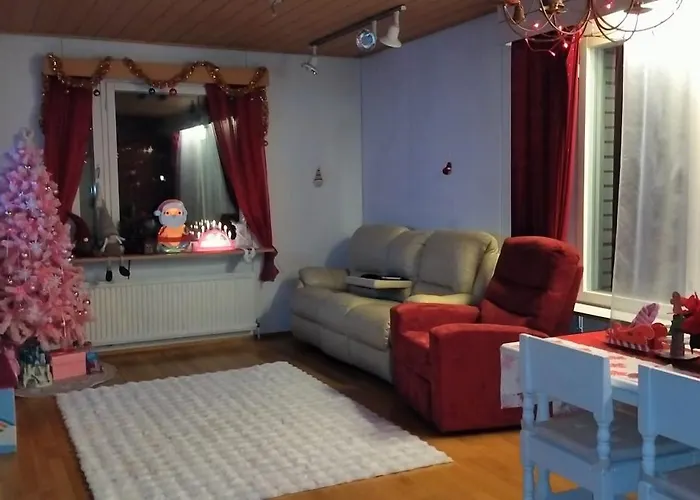 Largehouse Activities & Local Guide בית נופש רובניימי